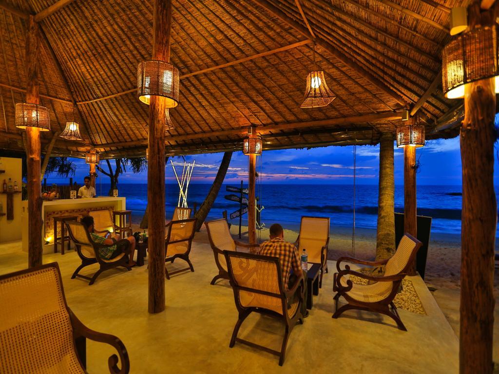 Thejan Beach Cabanas Bentota Exterior foto