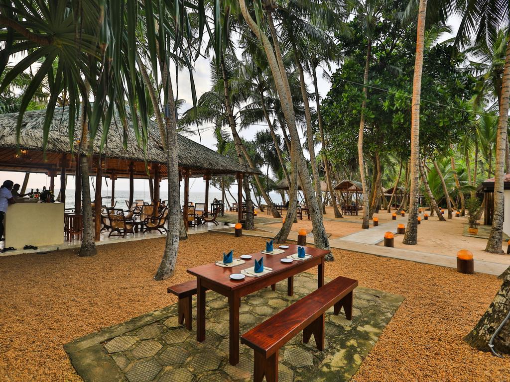 Thejan Beach Cabanas Bentota Exterior foto