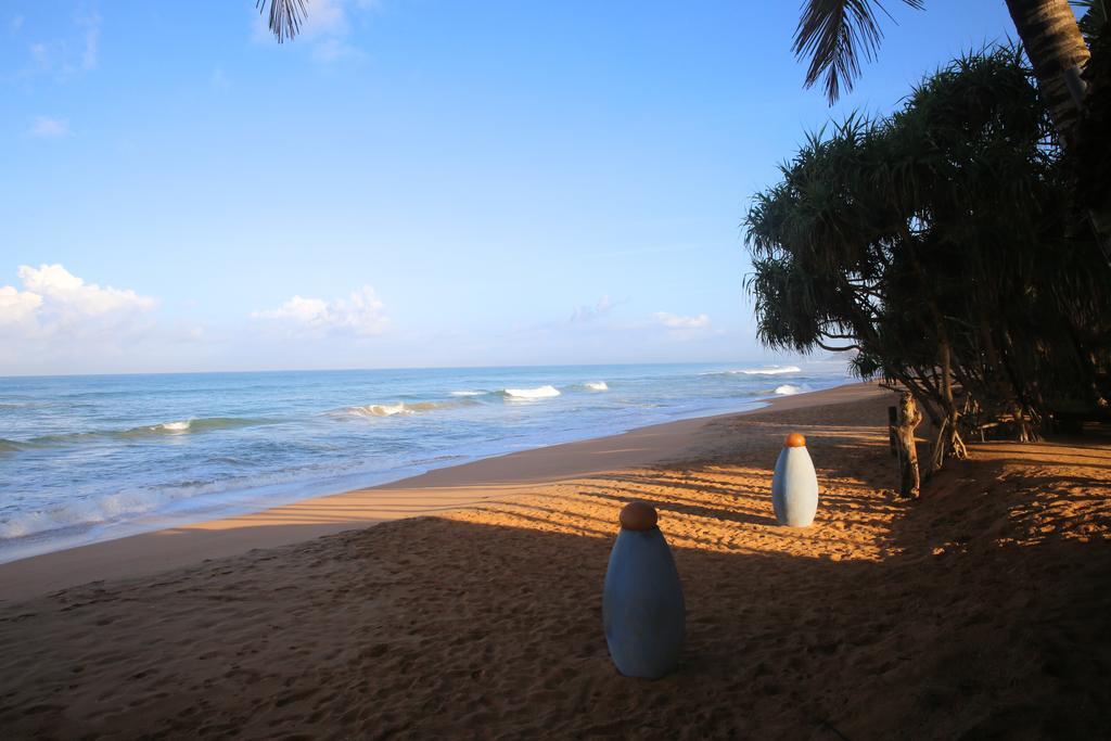 Thejan Beach Cabanas Bentota Exterior foto