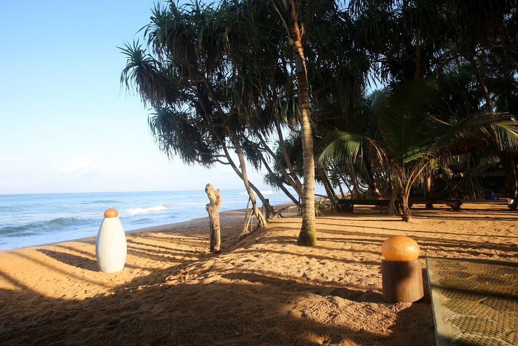 Thejan Beach Cabanas Bentota Exterior foto