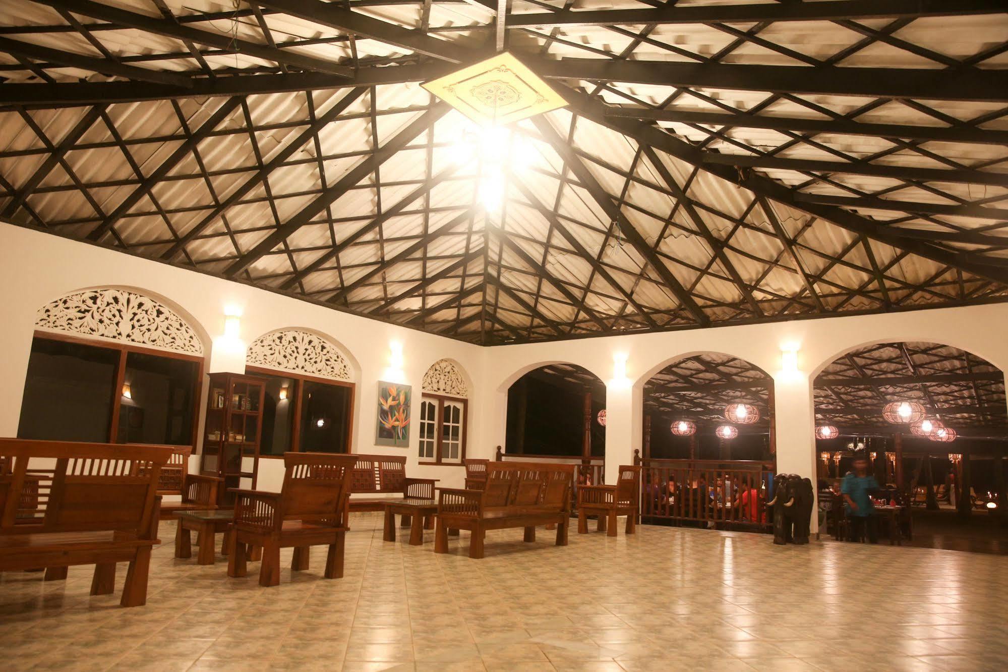 Thejan Beach Cabanas Bentota Exterior foto