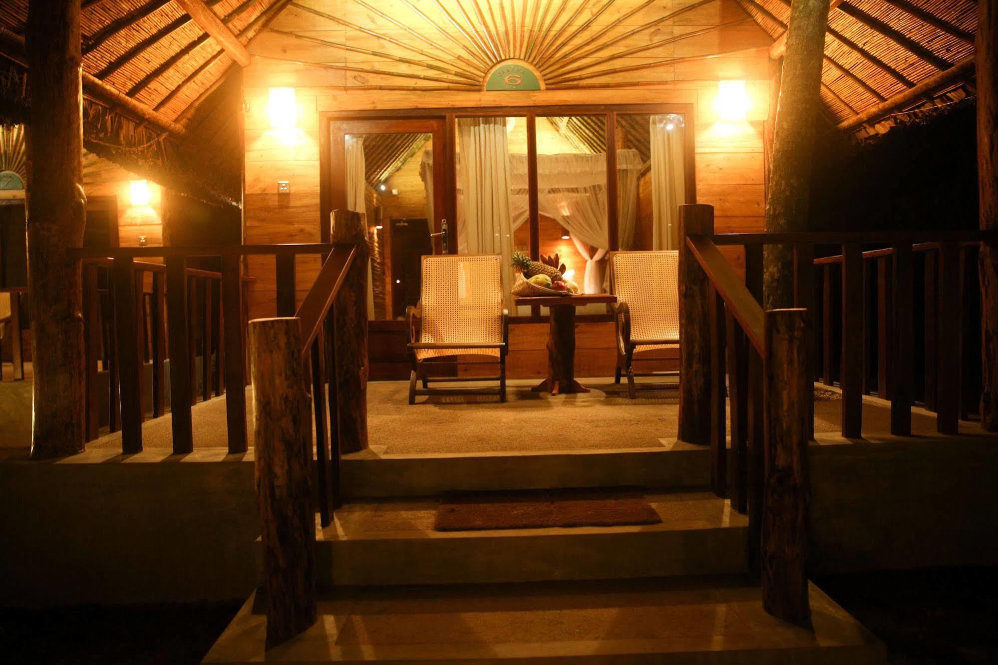 Thejan Beach Cabanas Bentota Exterior foto