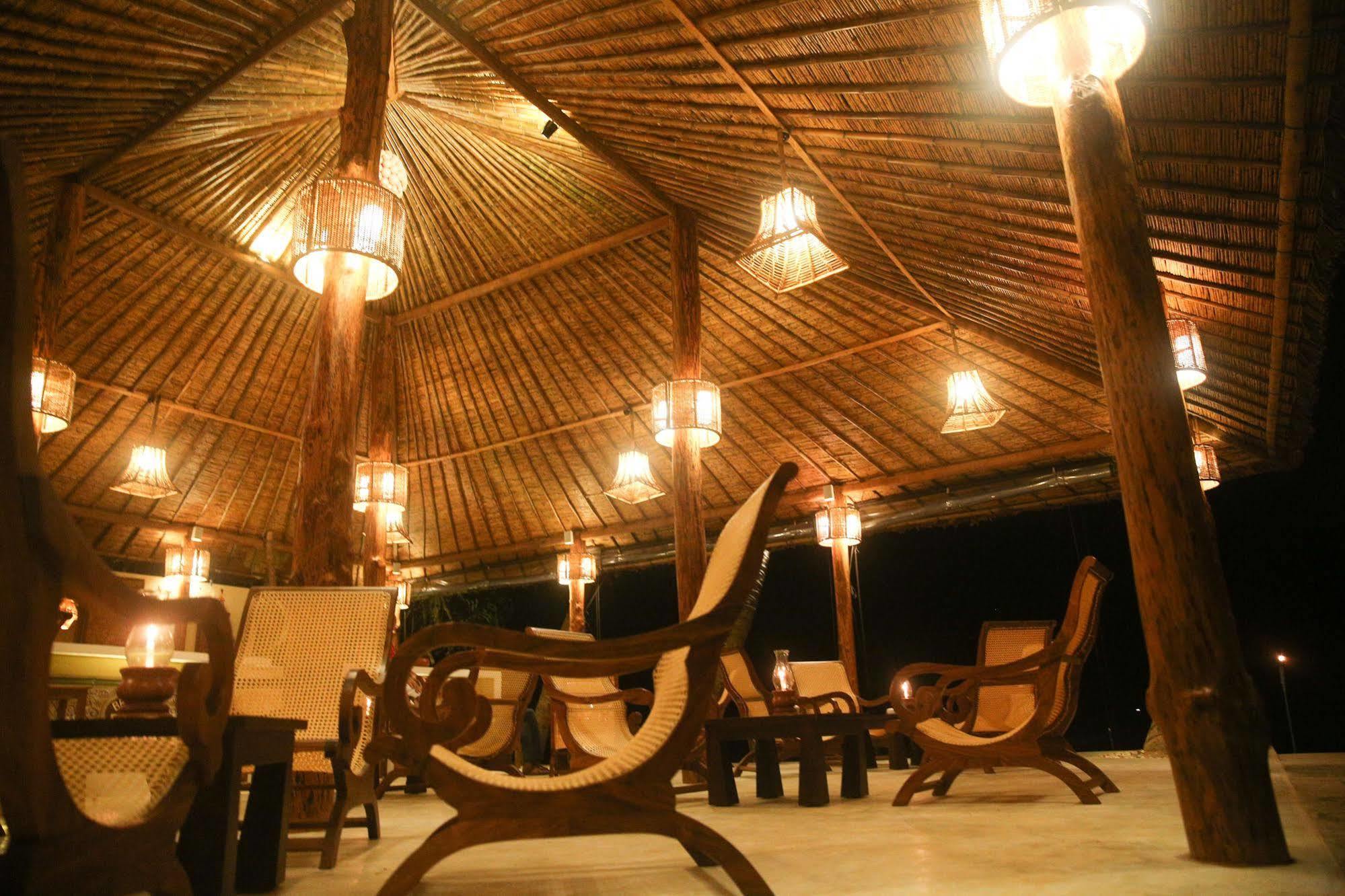 Thejan Beach Cabanas Bentota Exterior foto