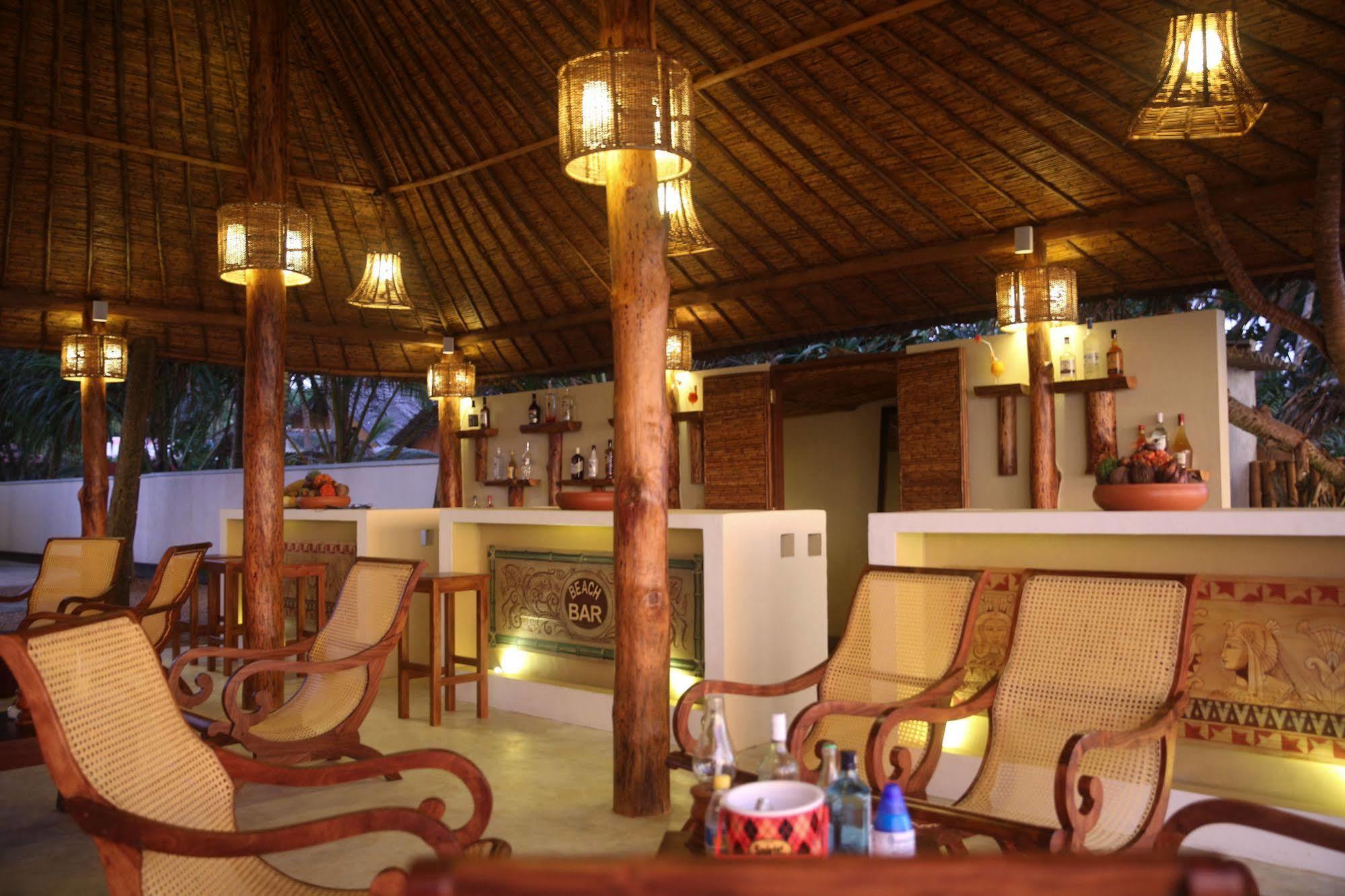 Thejan Beach Cabanas Bentota Exterior foto