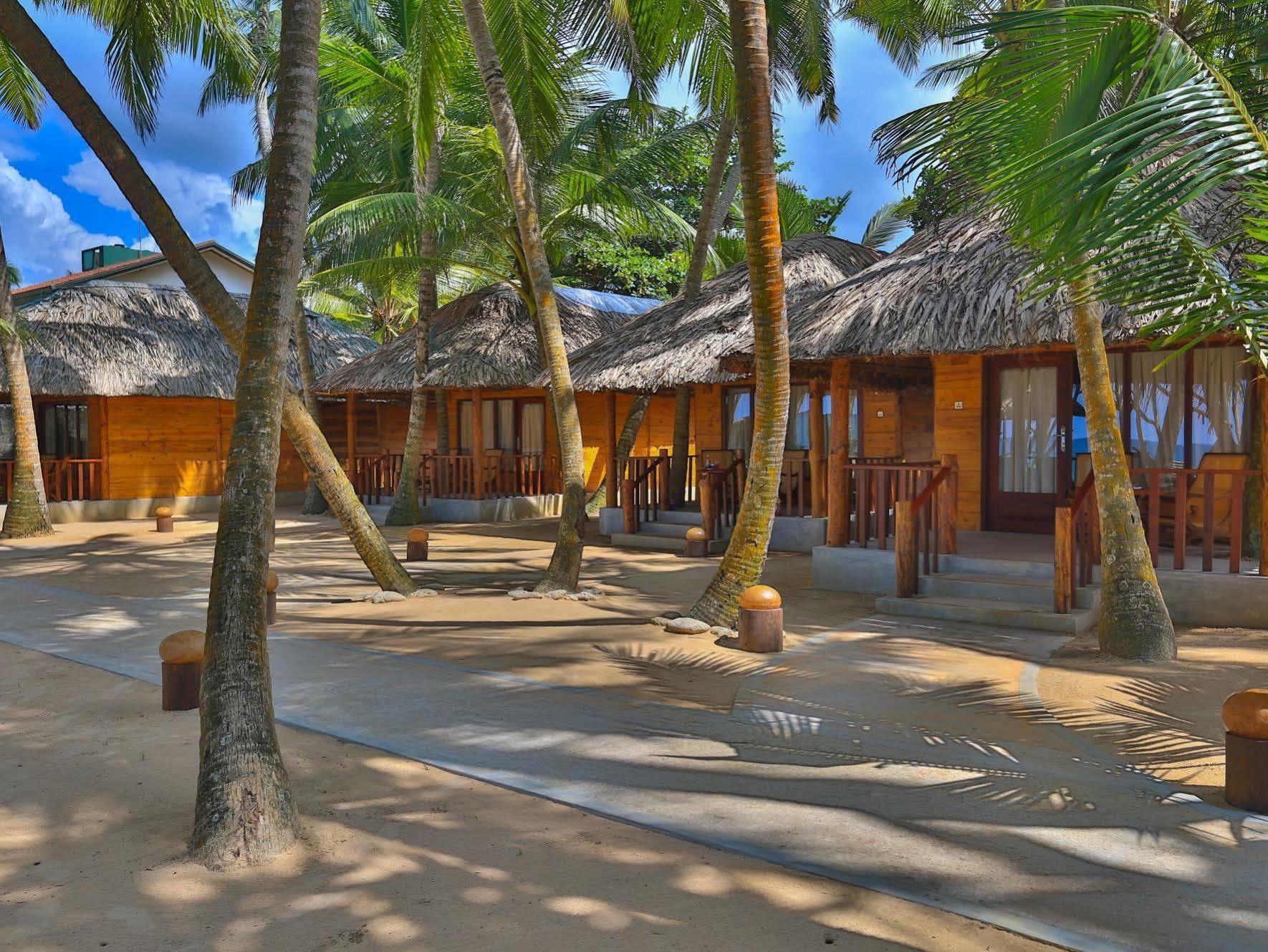 Thejan Beach Cabanas Bentota Exterior foto
